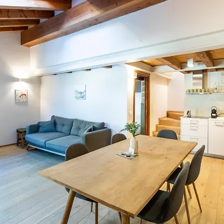 Cachettes Apartamento La Salle