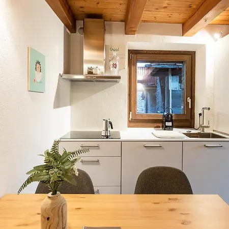 Cachettes Apartment *